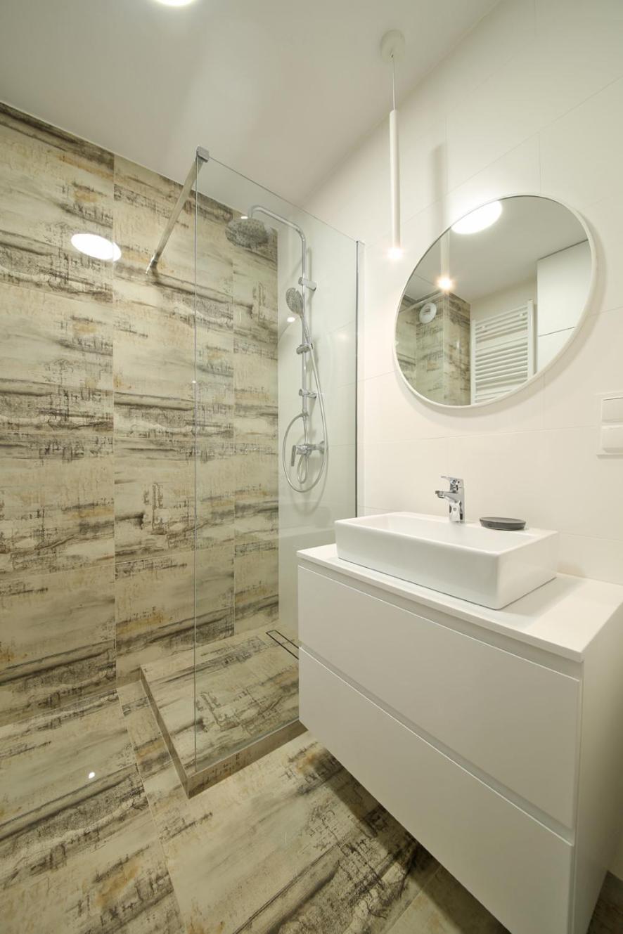 Apartament Wrocław Buitenkant foto